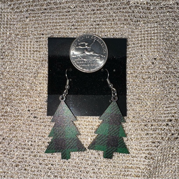Outdoorsy earrings Wood 🌲 Tree Fir Evergreen Spruce Coniferous Christmas plaid - Picture 5 of 9